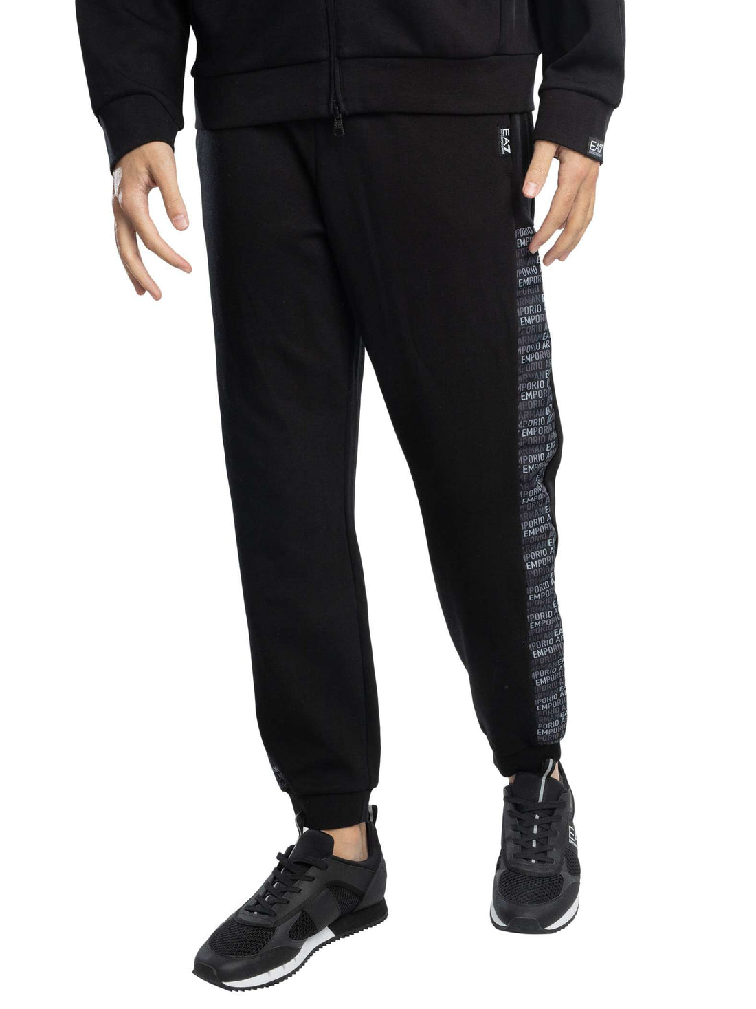 PANTALONI JOGGER LOGO SERIES EA7