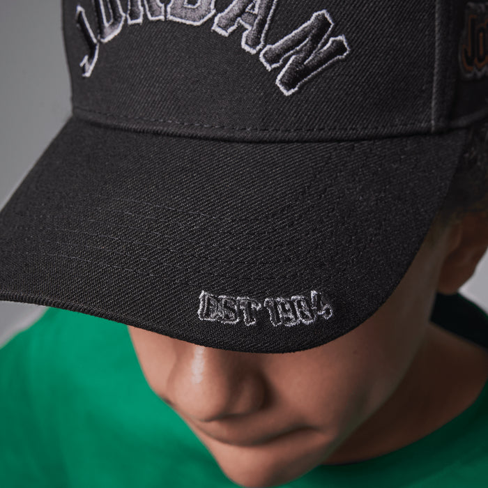 CAPPELLO CON VISIERA NIKE JORDAN