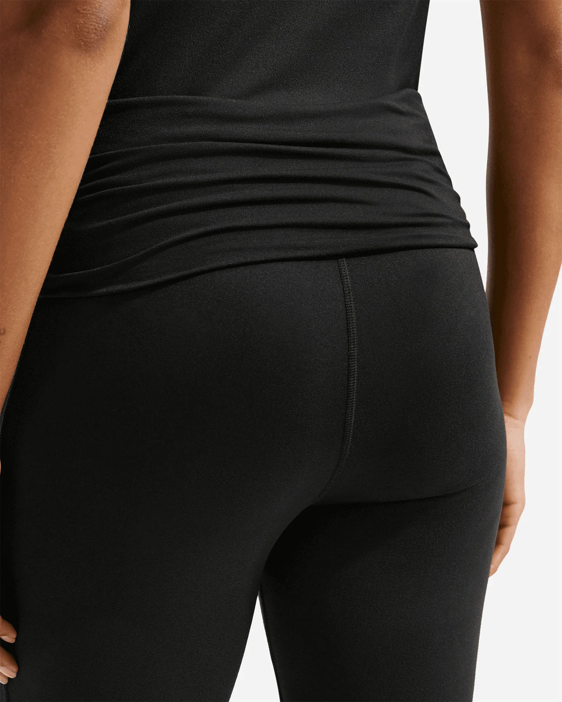 PANTALONI A ZAMPA NIKE