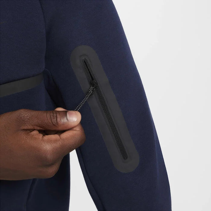 ZIP NIKE TECH MEN'S FULL-ZIP WINDRUNNER