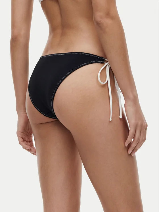 CALVIN KLEIN COSTUME